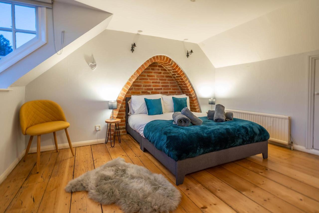 Two Bedroom House In Canterbury City Centre Zewnętrze zdjęcie