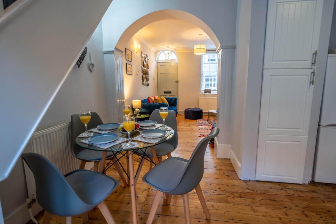 Two Bedroom House In Canterbury City Centre Zewnętrze zdjęcie